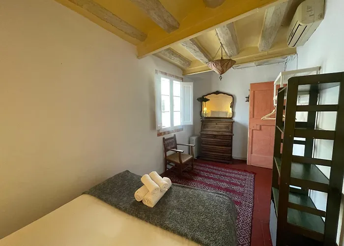 Original Duplex In The Center Of Barcelona